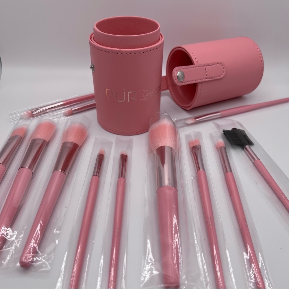 * New Without Tags PUR Pink Makeup Brushes in Case - Picture 4 of 5